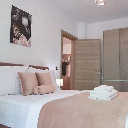 Sea La Vie 1br Spa N Pool Beach Năvodari