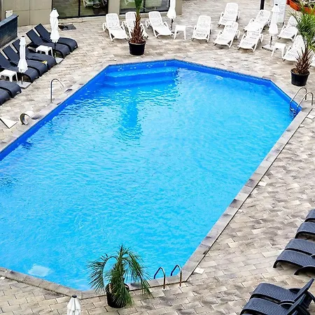 Sea La Vie 1br N Pool